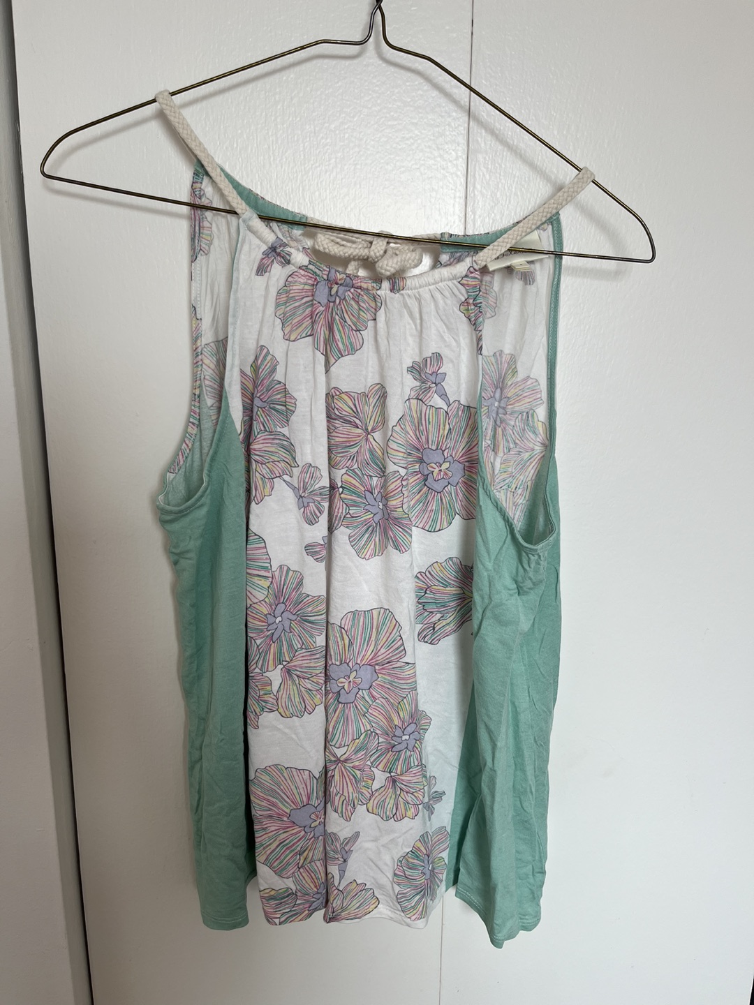 Tank top (anthropology) thumbnail