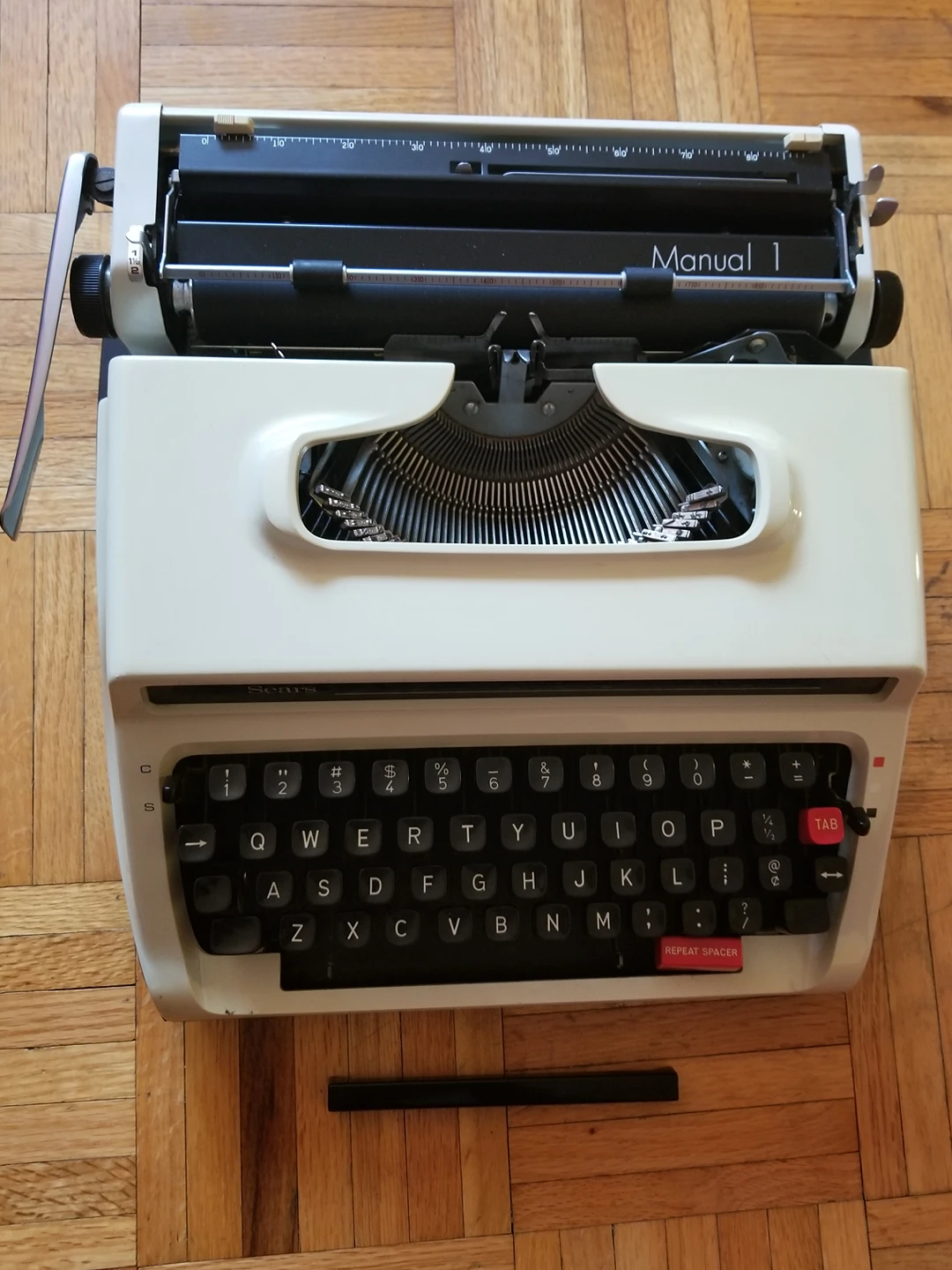 Sears Portable Typewriter With Case - photo 2