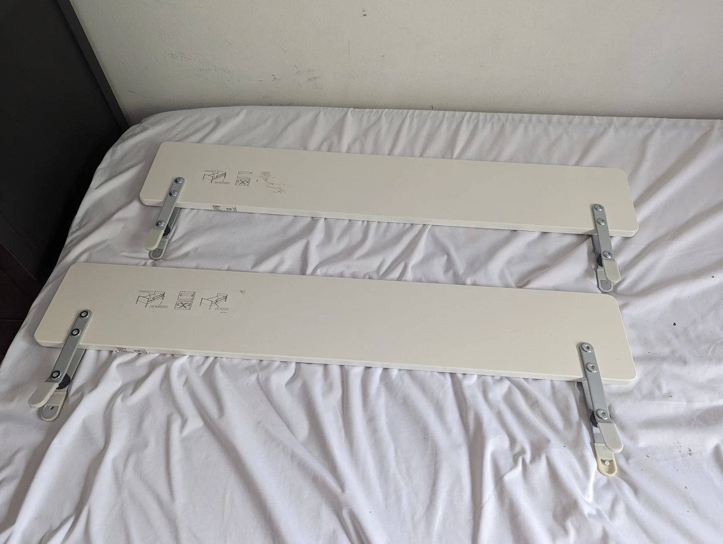 used good condition bed rail for toddlers - photo 2