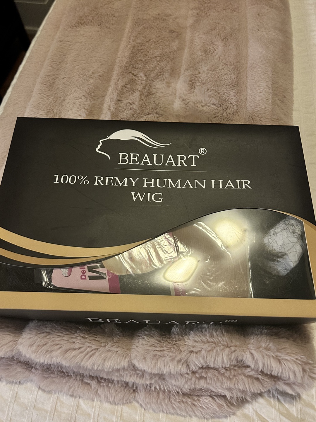 Mint condition wigs image indicator(5)