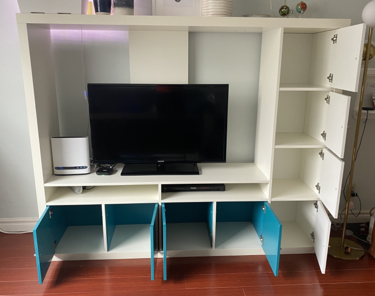 Ikea tv stand - photo 2