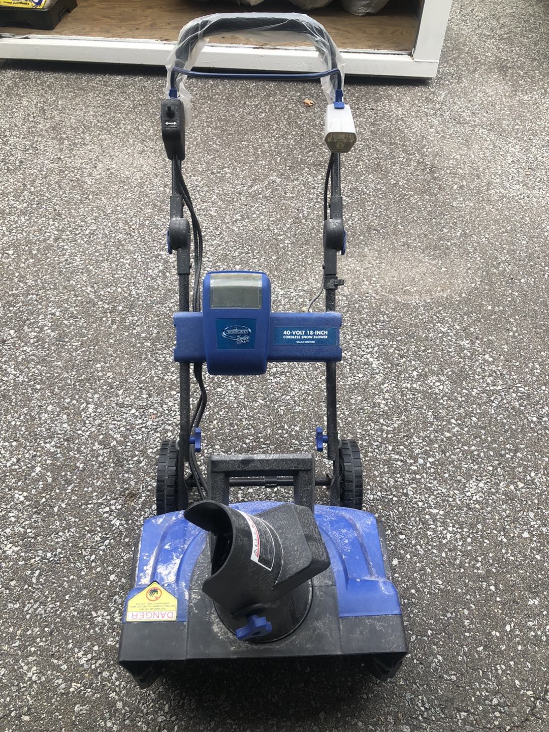 Snow blower thumbnail