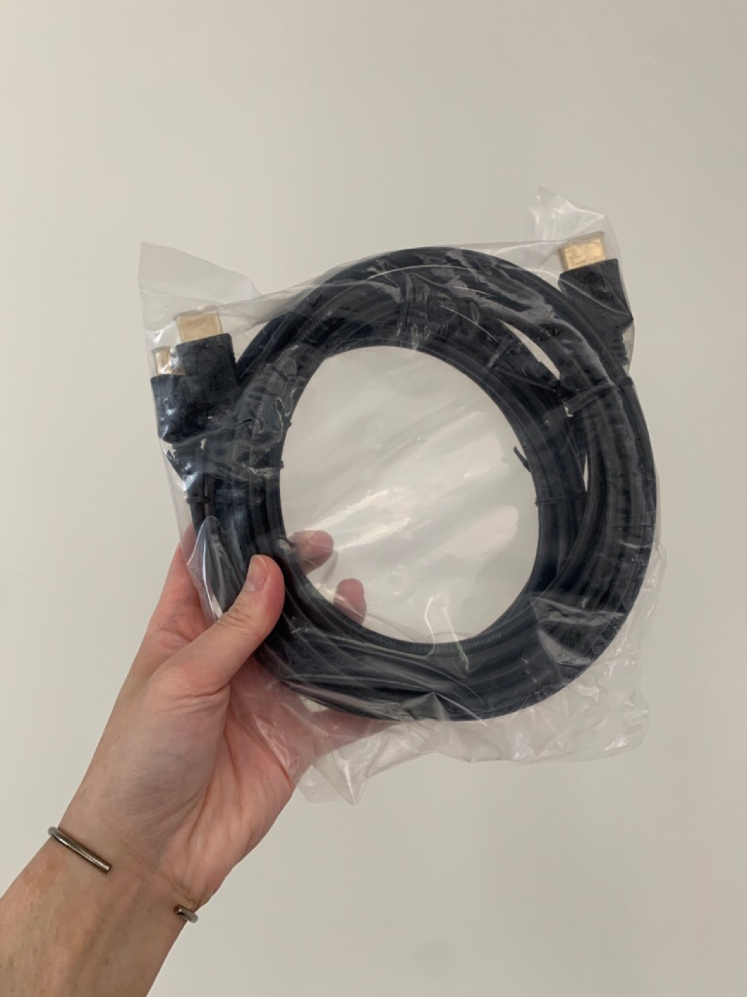 HDMI cable thumbnail
