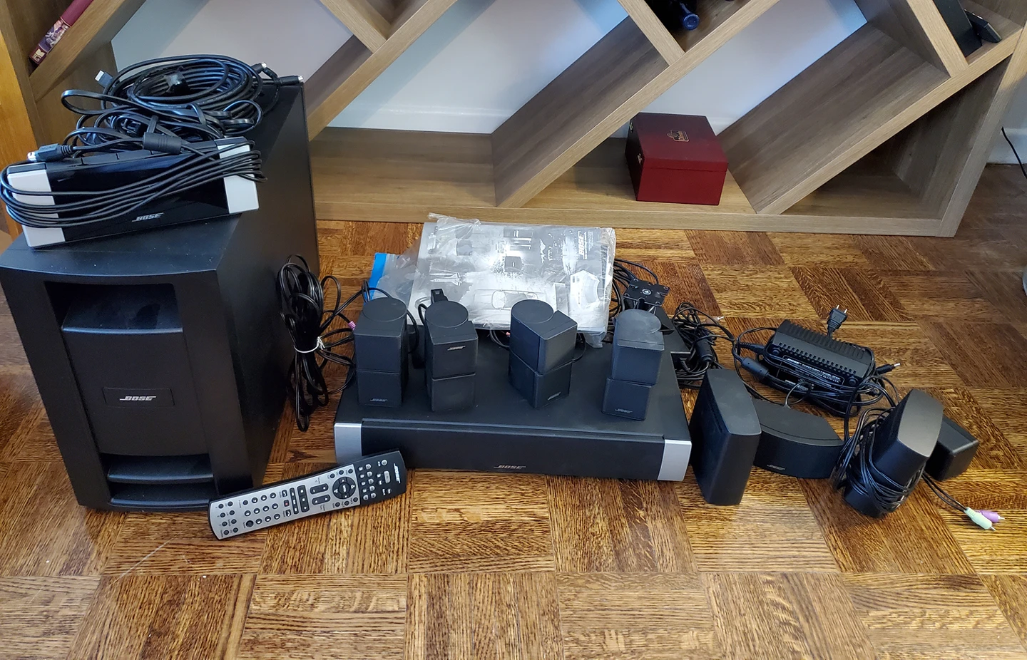 Bose Surround Sound System - Lifestyle V30 thumbnail