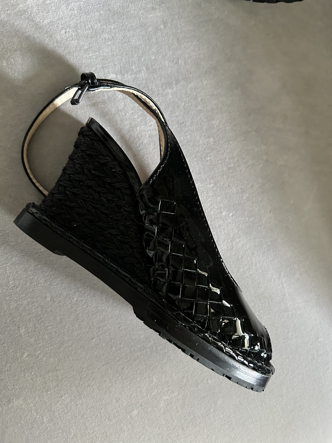 Bottega Veneta patent espadrille wedges - like new - photo 4