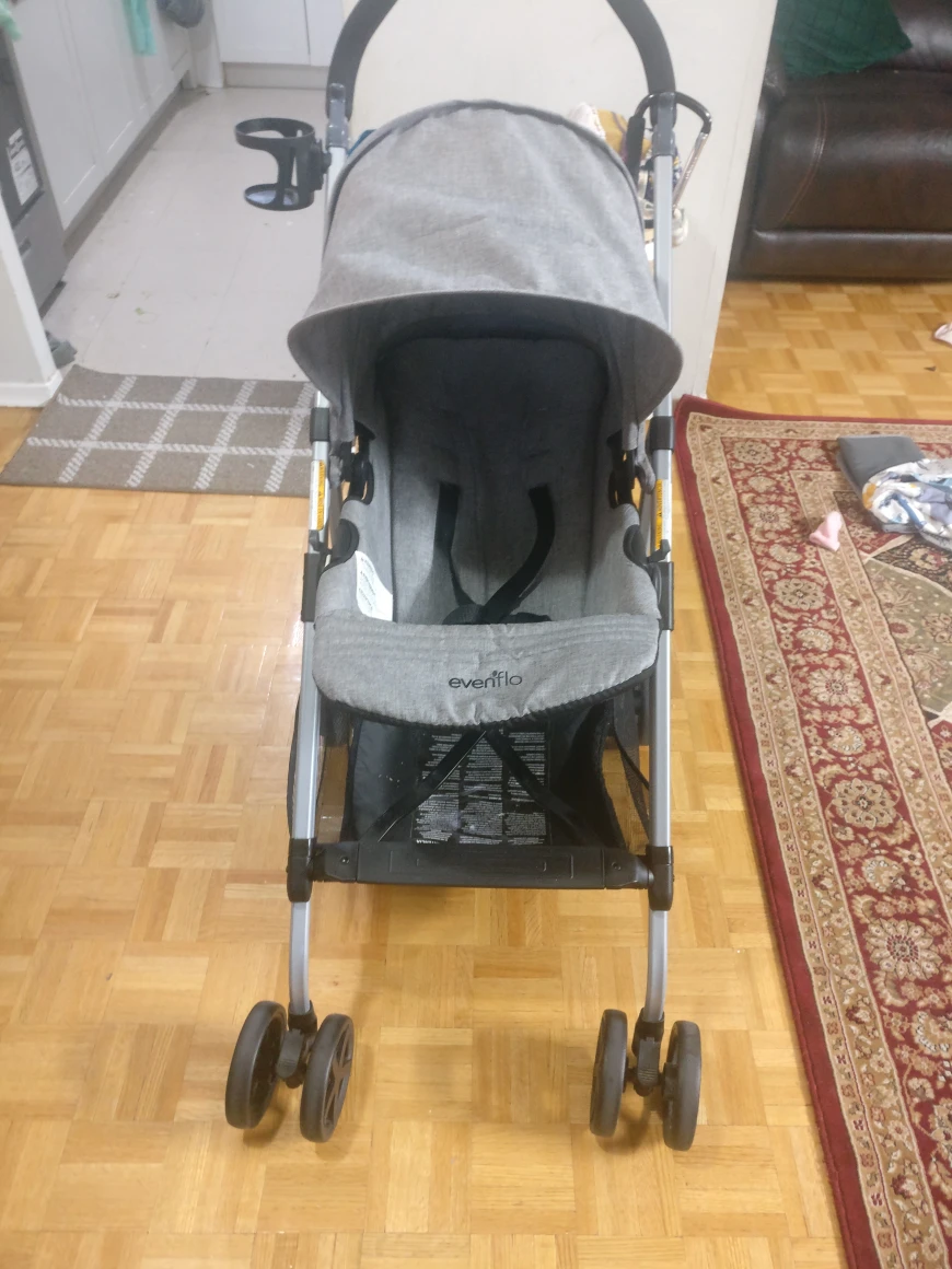 Evenflo stroller for kids 0-3 years with cupholder - photo 4