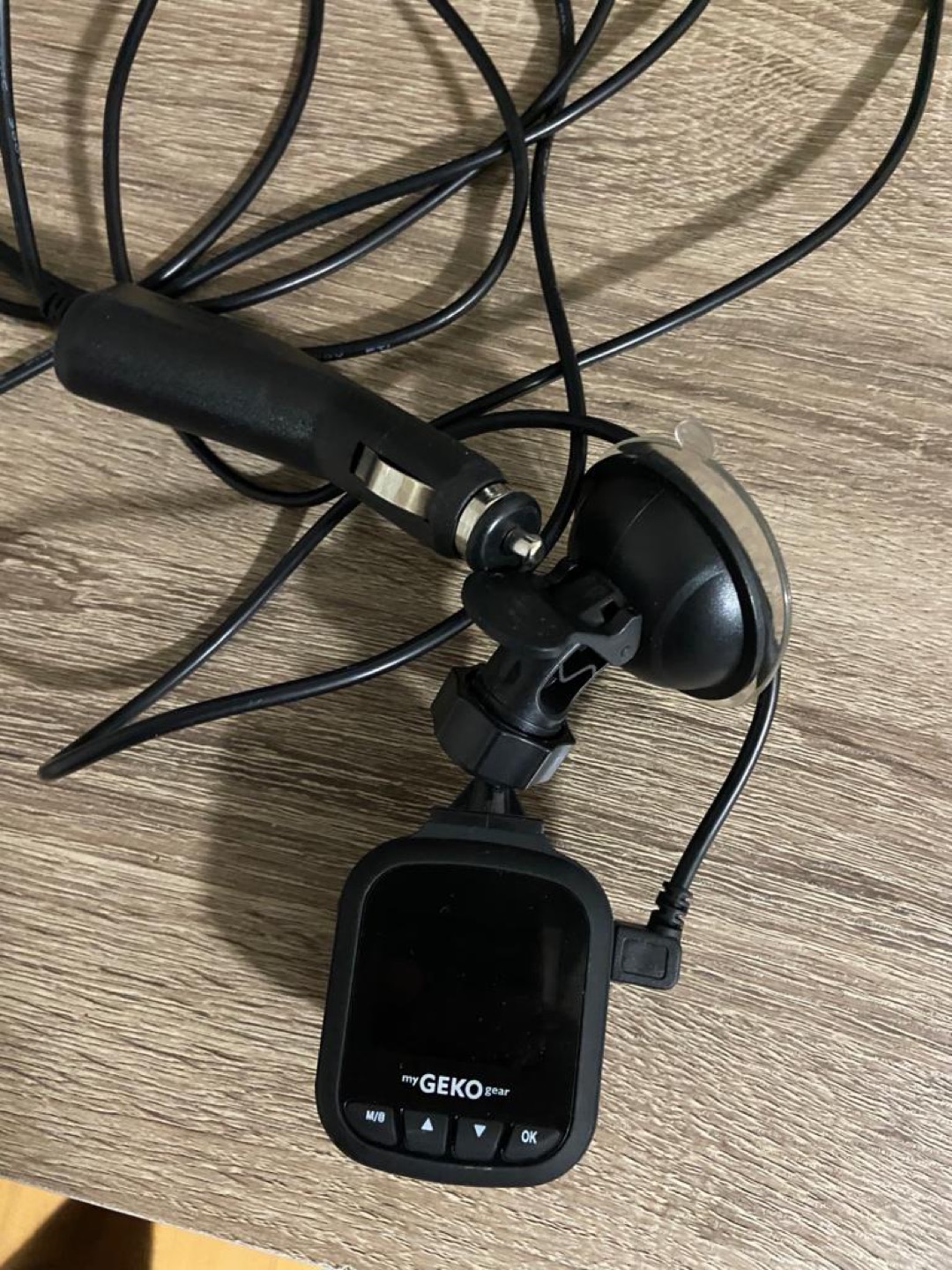 Geko Car Front Dash Camera - Used Like New - photo 2