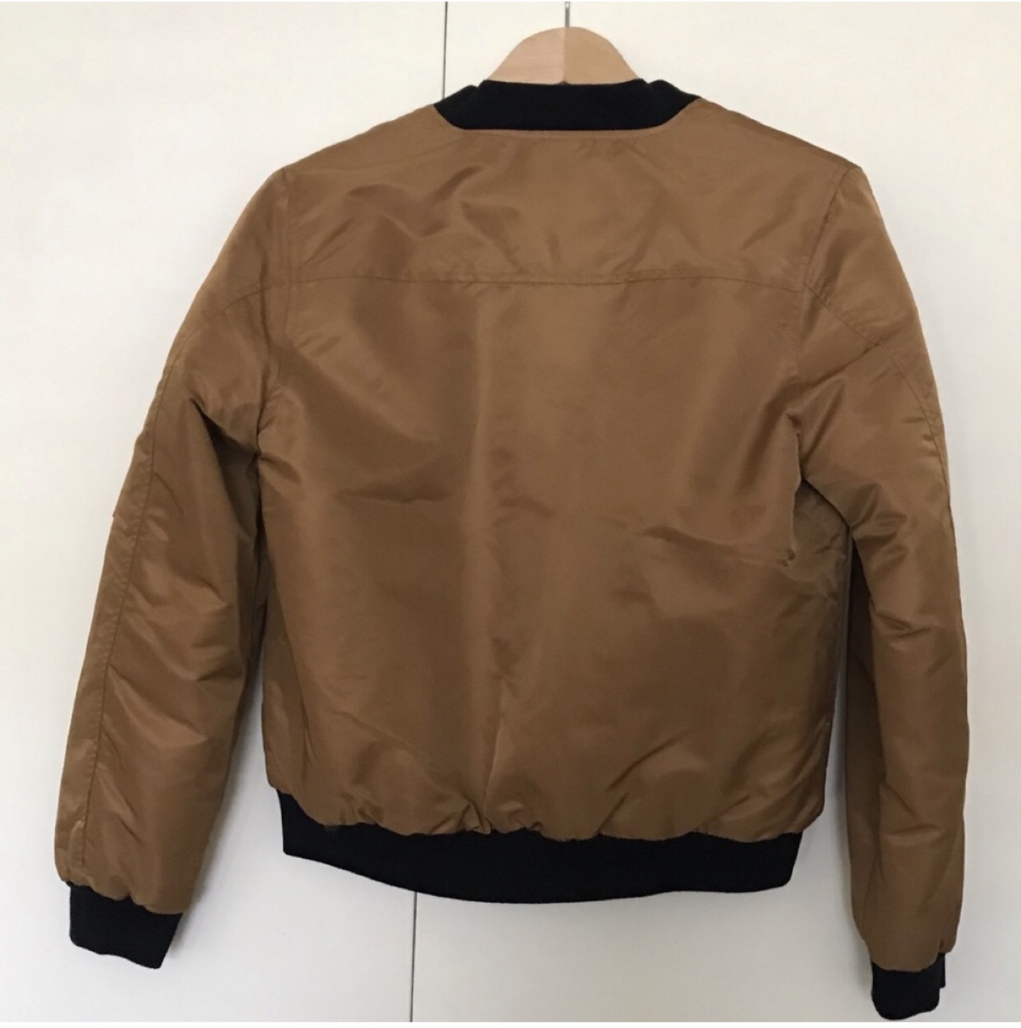 Bomber Jacket image indicator(2)
