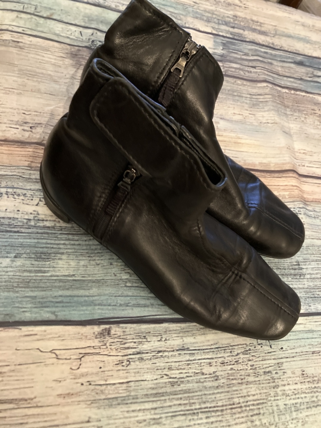 Prada ankle boots $150 - photo 4