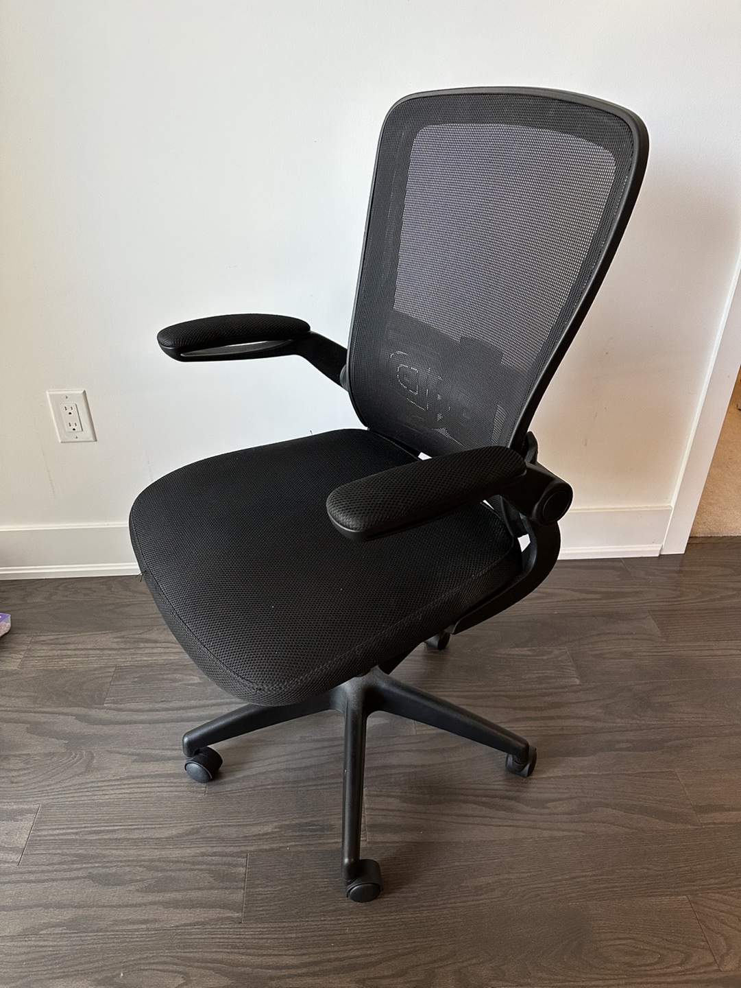 Chair - photo 2