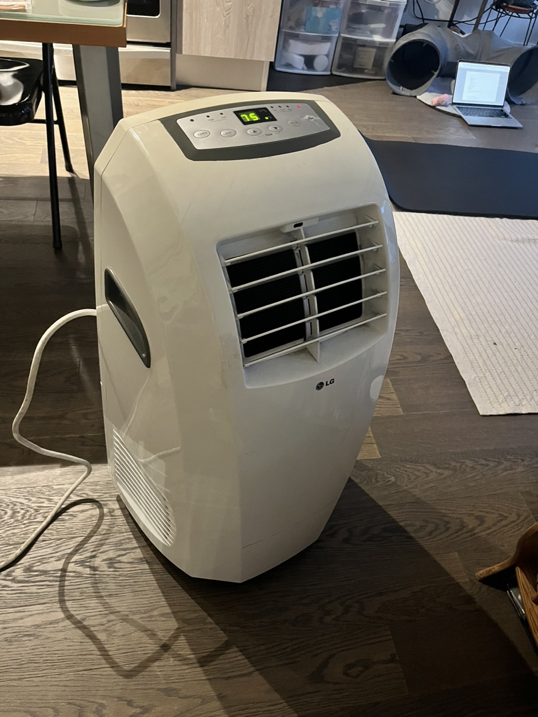 Air conditioner LG