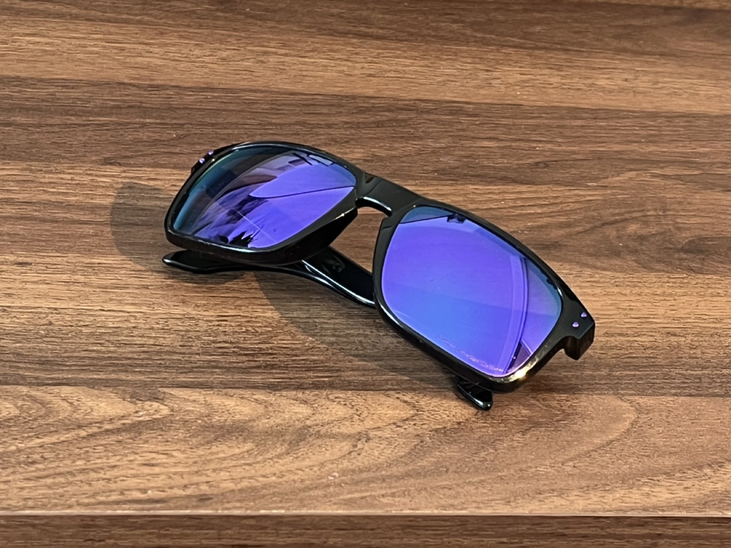 Oakley Sunnies (mens) thumbnail