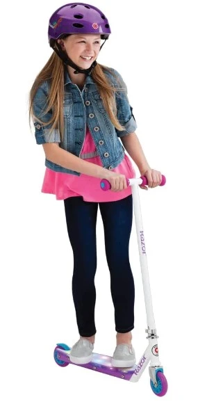 Brand New Party Pop n Glow kick scooter image indicator(5)