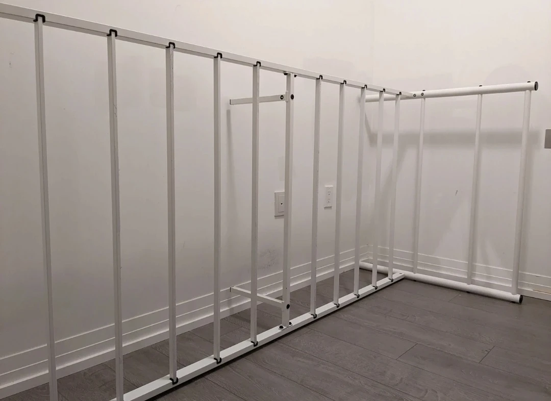 Twin Sized Metal Bed Frame (White)