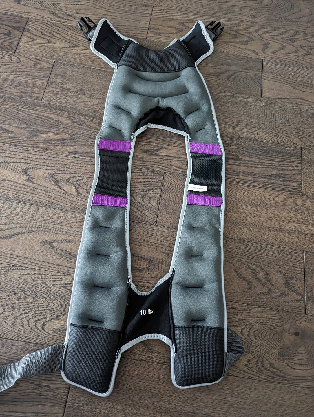 Everlast Weighted Vest W/Reflective Grey image indicator(2)