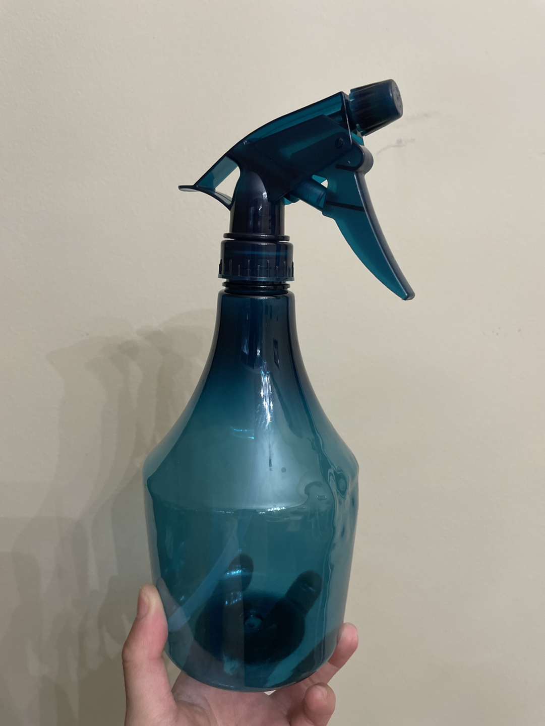 🌱free spray bottle🌱 thumbnail