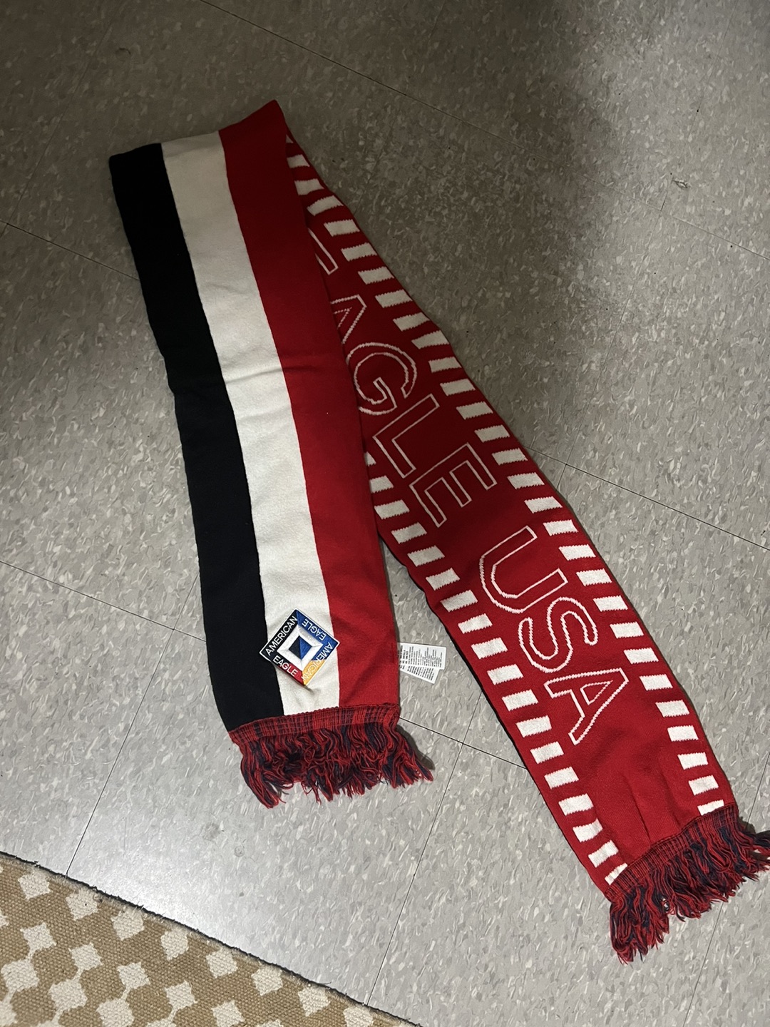 American Eagle scarf thumbnail