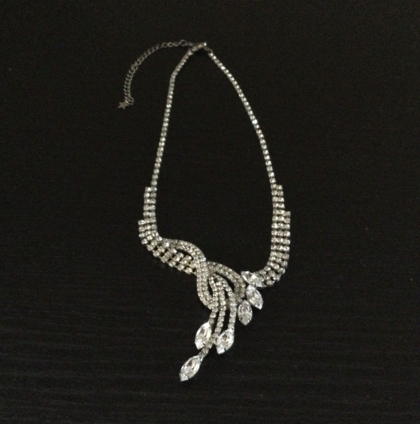 Women’s fashion necklace