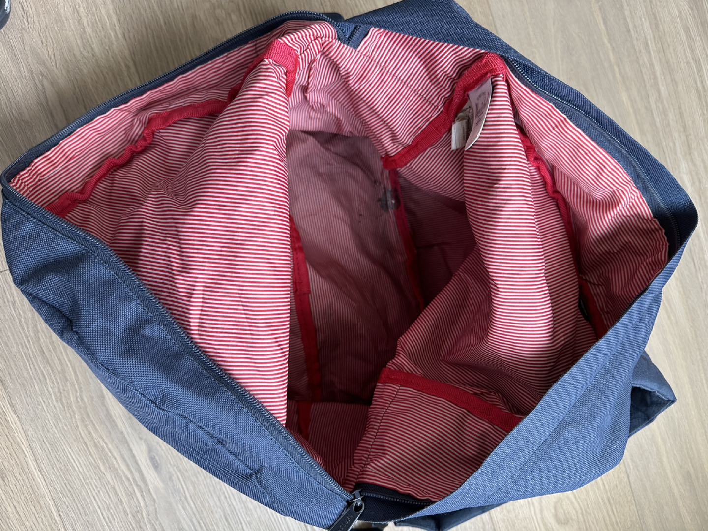 Herschel backpack - photo 2