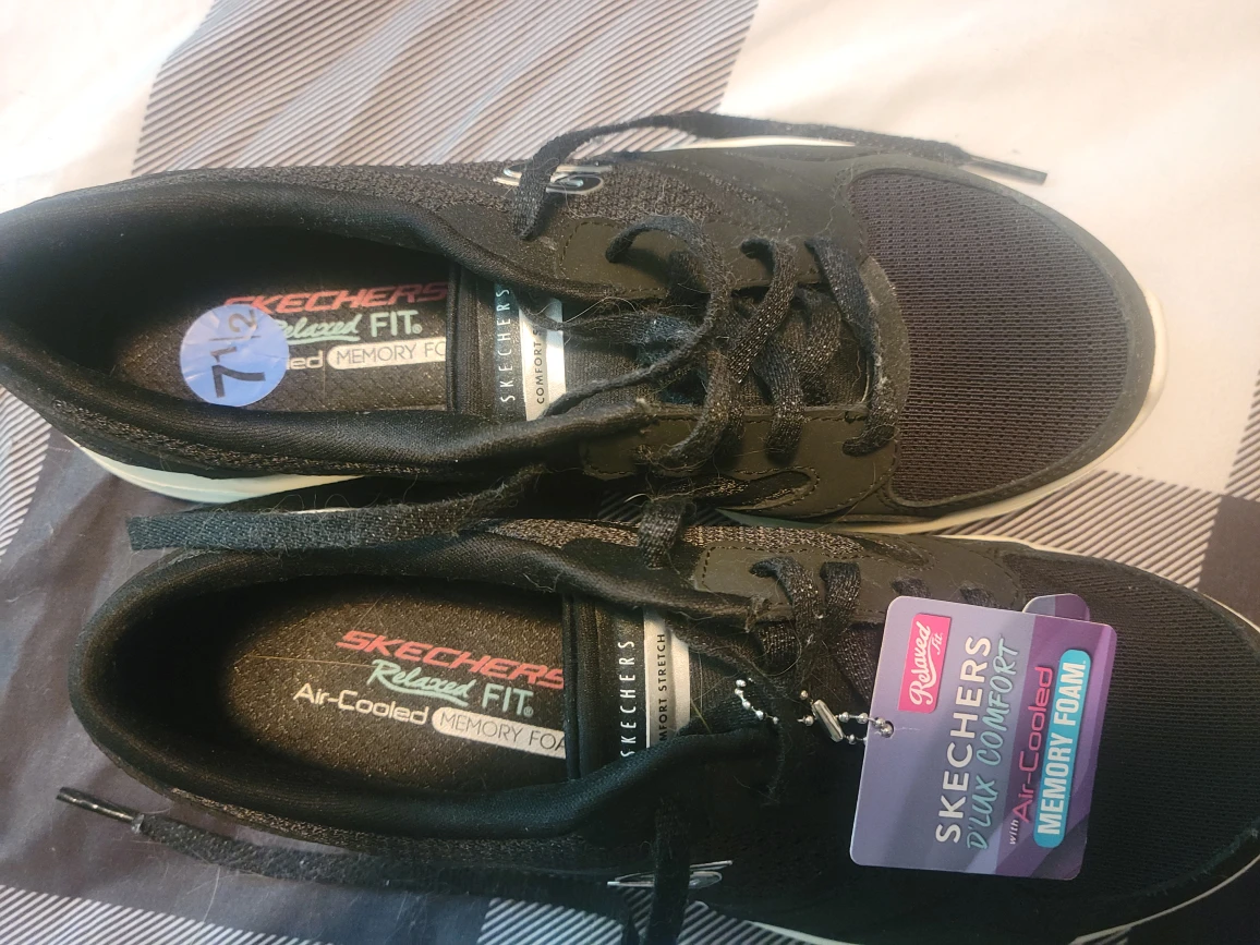 women's sketcher running shoes image indicator(3)