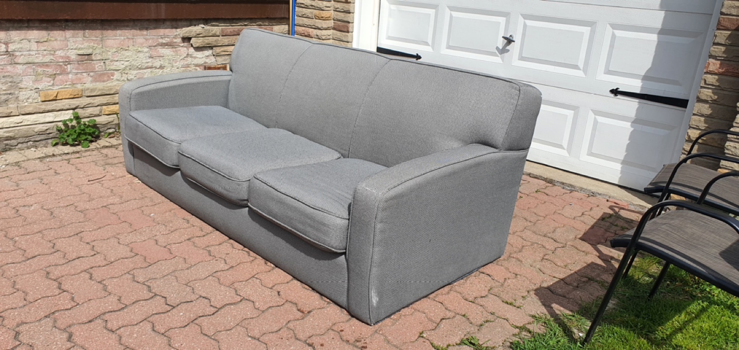 Gray Sofa - Excellent condition, Pet-Free and Non-Smoking Home. - photo 3