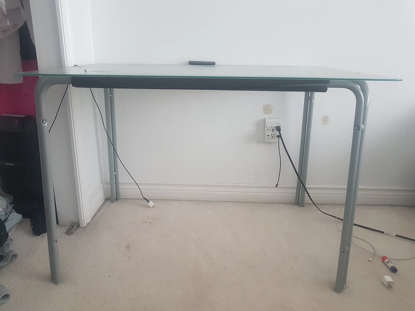 glass dinning table - photo 2