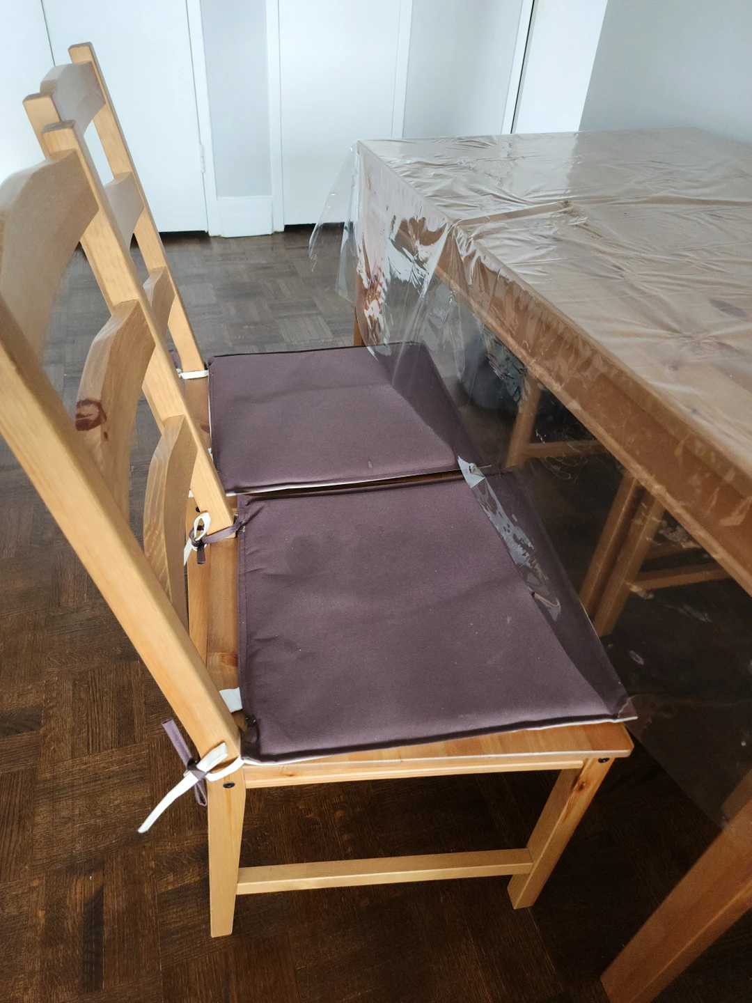 Dining table with 4 chairs - photo 3