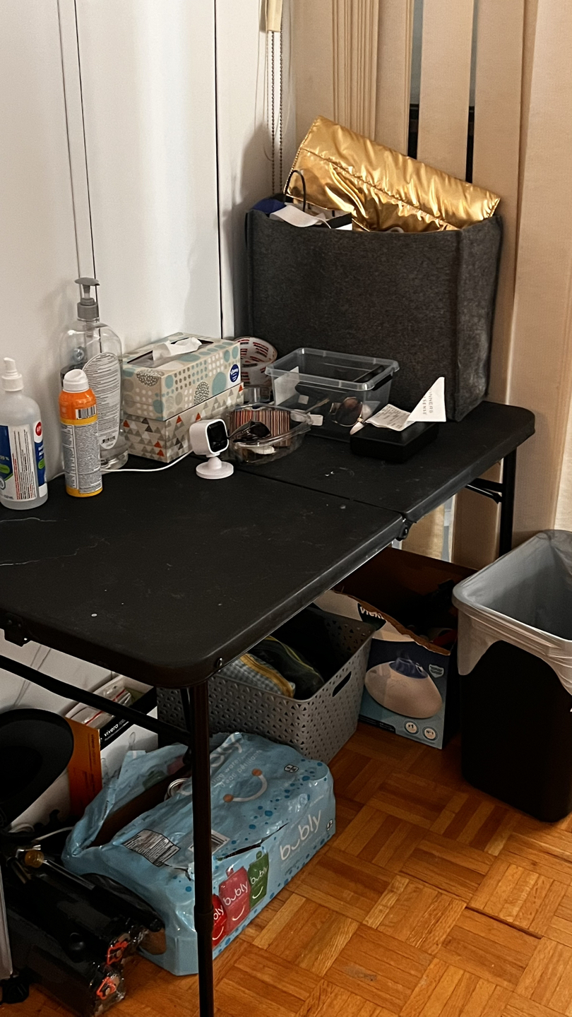 Foldable table