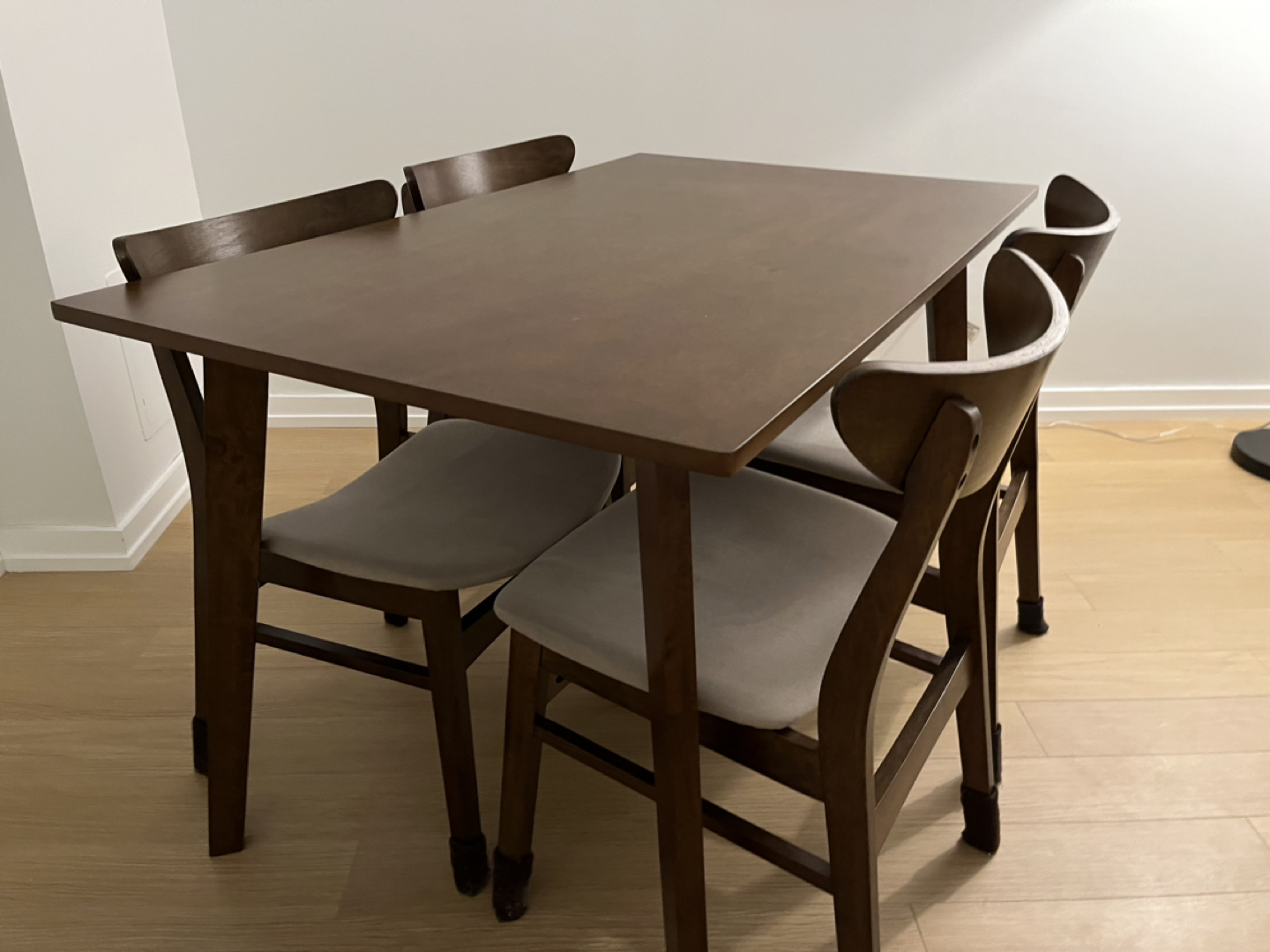Dinning set for a single or a couple