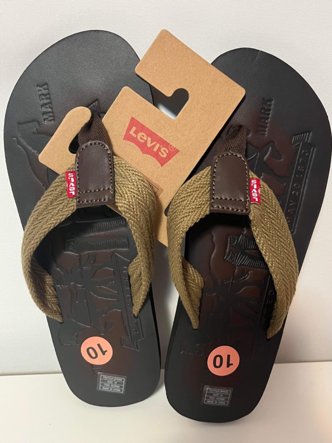 Levis mens flip flops size 10 new - photo 3