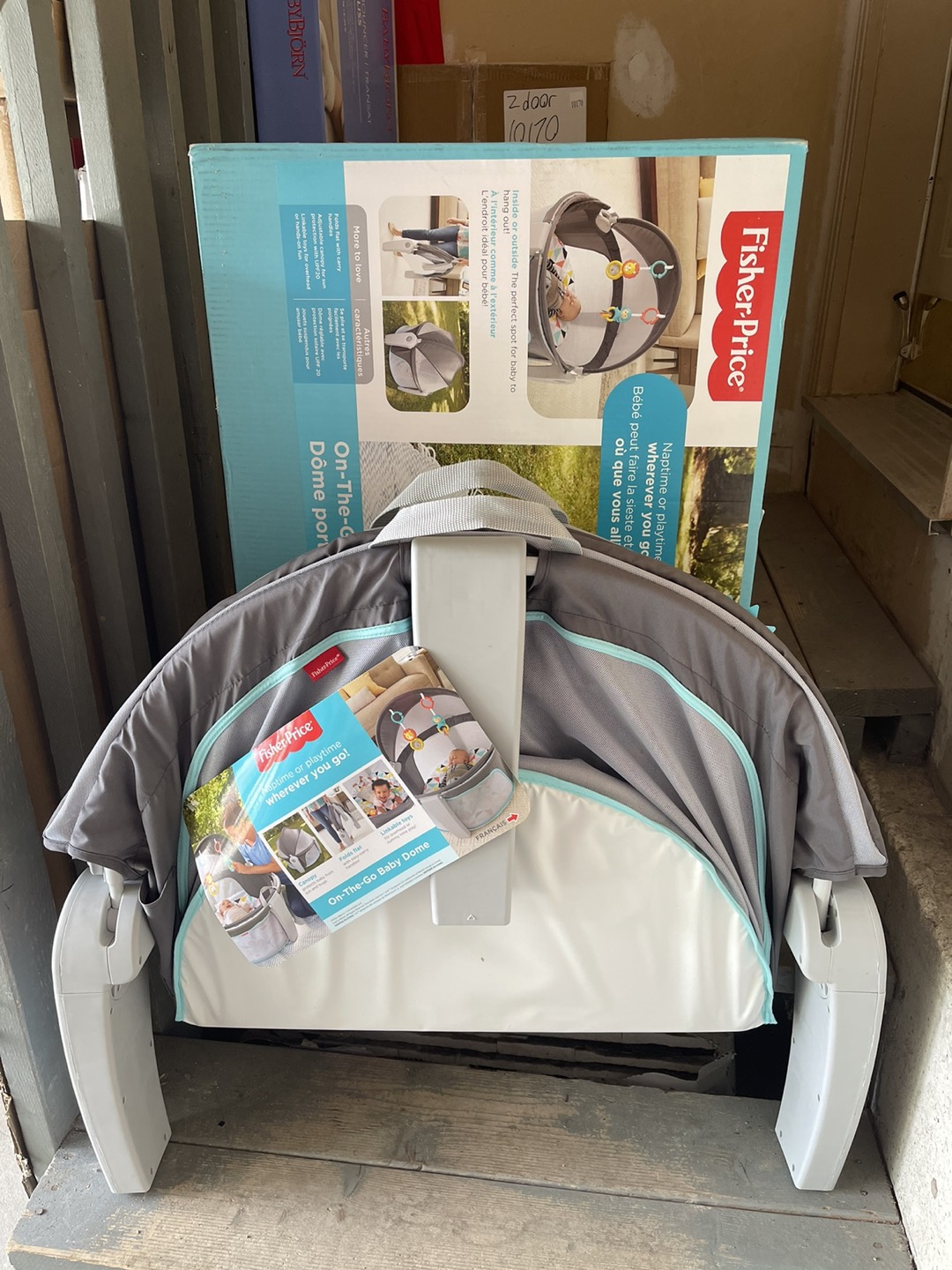 Fisher-Price Portable Bassinet and Play Space On-The-Go