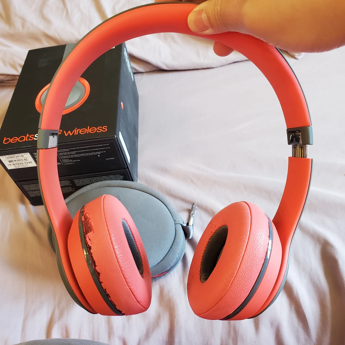 Beats Dr. Dre Solo 2 Wireless (red/gray) Headphones - photo 4