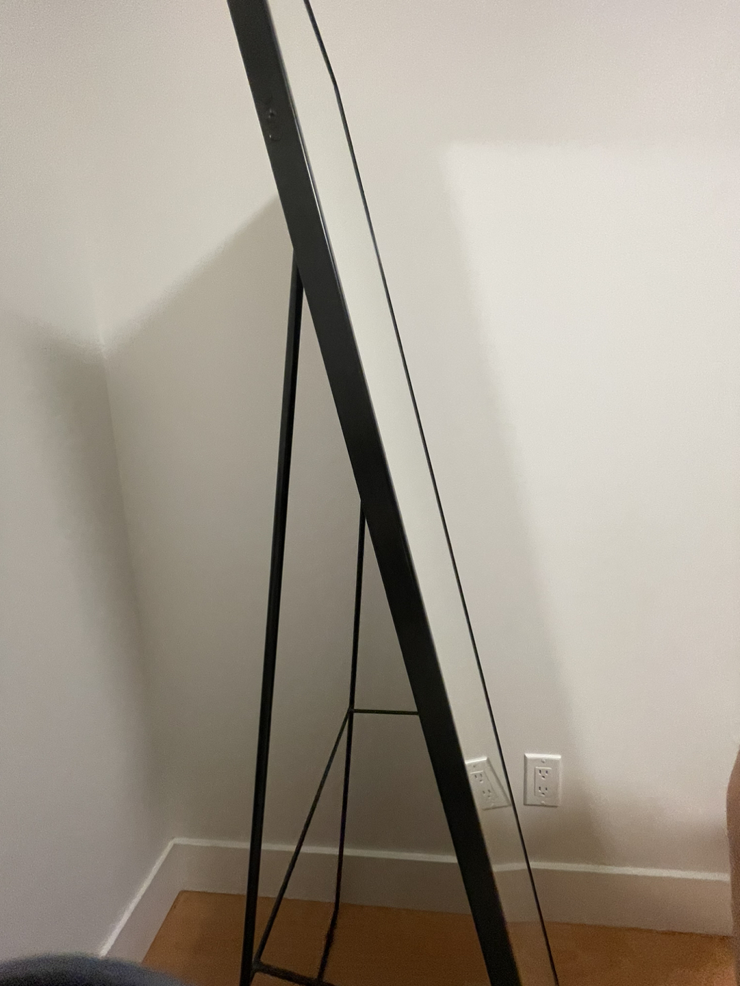 Ikea standing mirror - black - photo 2