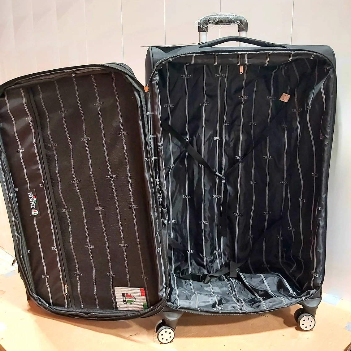 New 3 Pieces Softside Luggage Travel Baggage Suitcases image indicator(3)