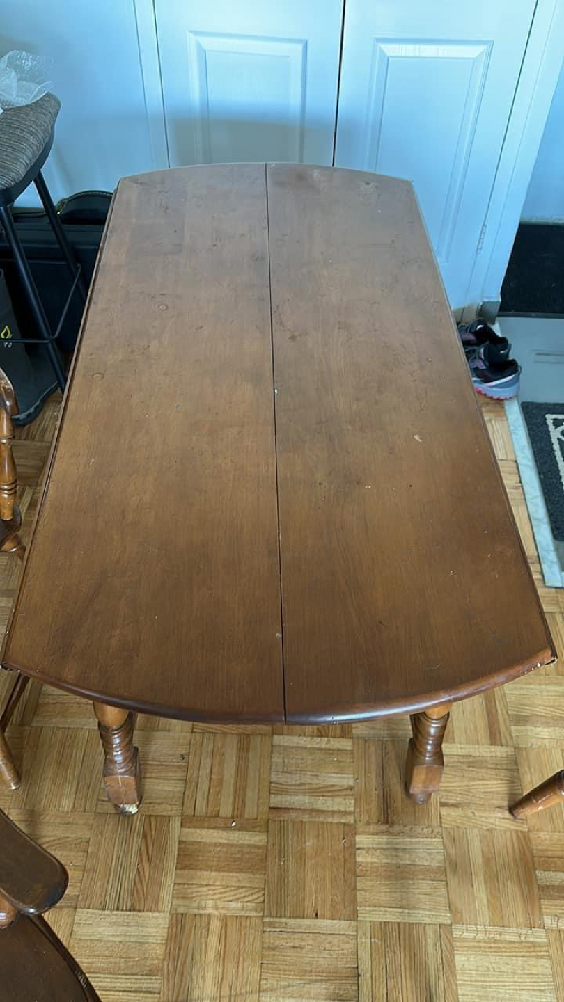Table and chairs - photo 3
