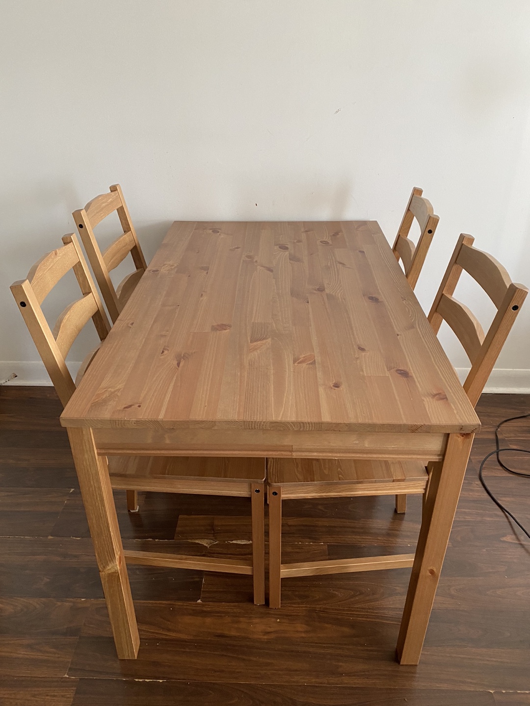 Table and chairs - Jokkmokk image indicator(2)