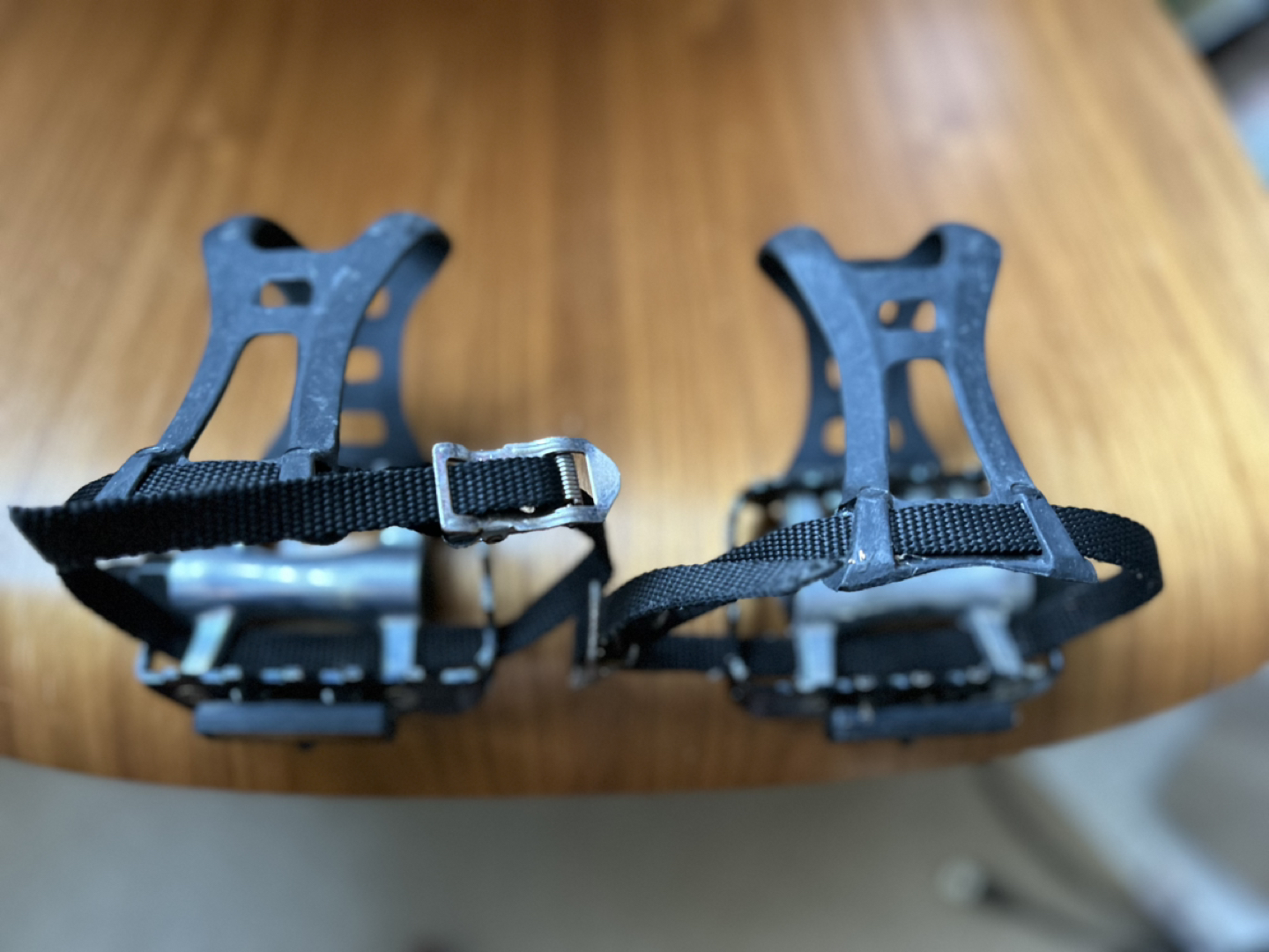 Pedals with adjustable toe clips for bike - photo 4