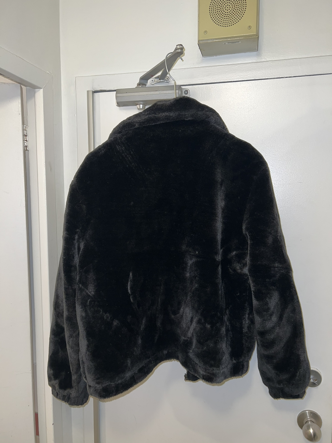Faux Fur Jacket / Urban Outfitters - photo 2