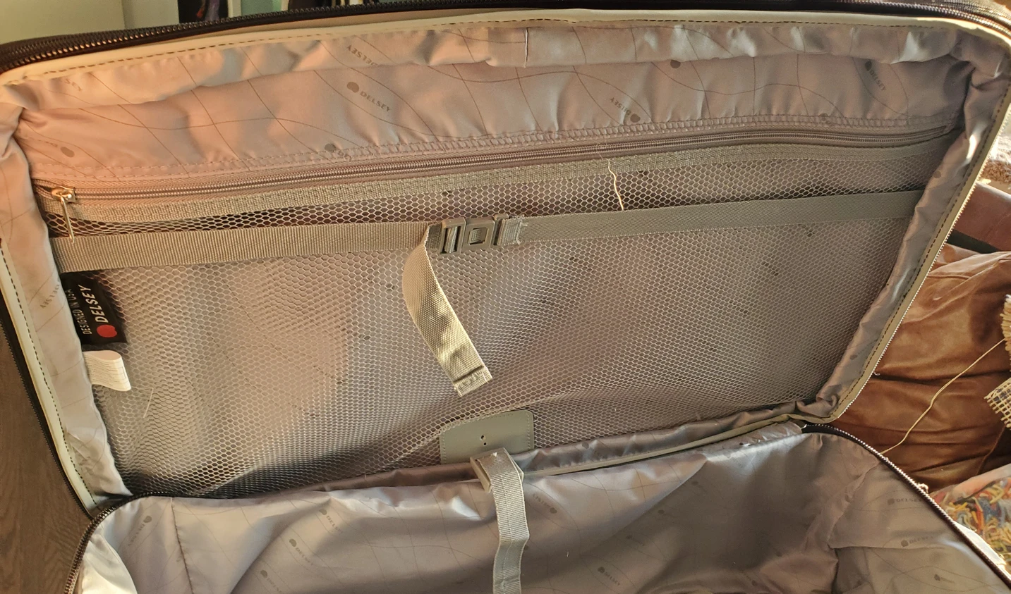 Delsey mid sized Two Wheeled Suitcase Soft Sided - photo 5