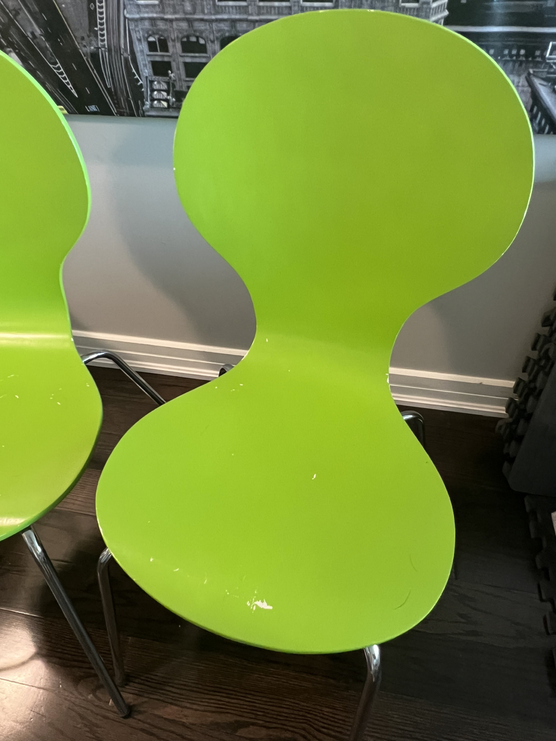 Set of 4 Dining Chairs image indicator(2)