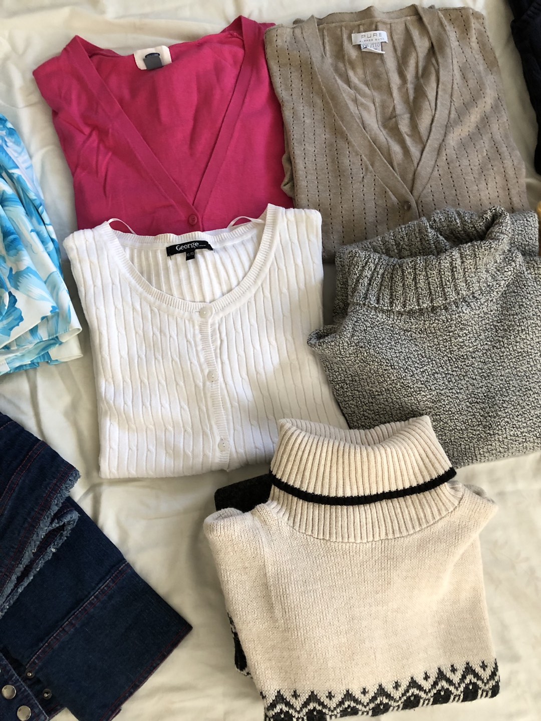 Lot of sweaters and spring jackets (LIKE NEW) 9 pcs image indicator(2)