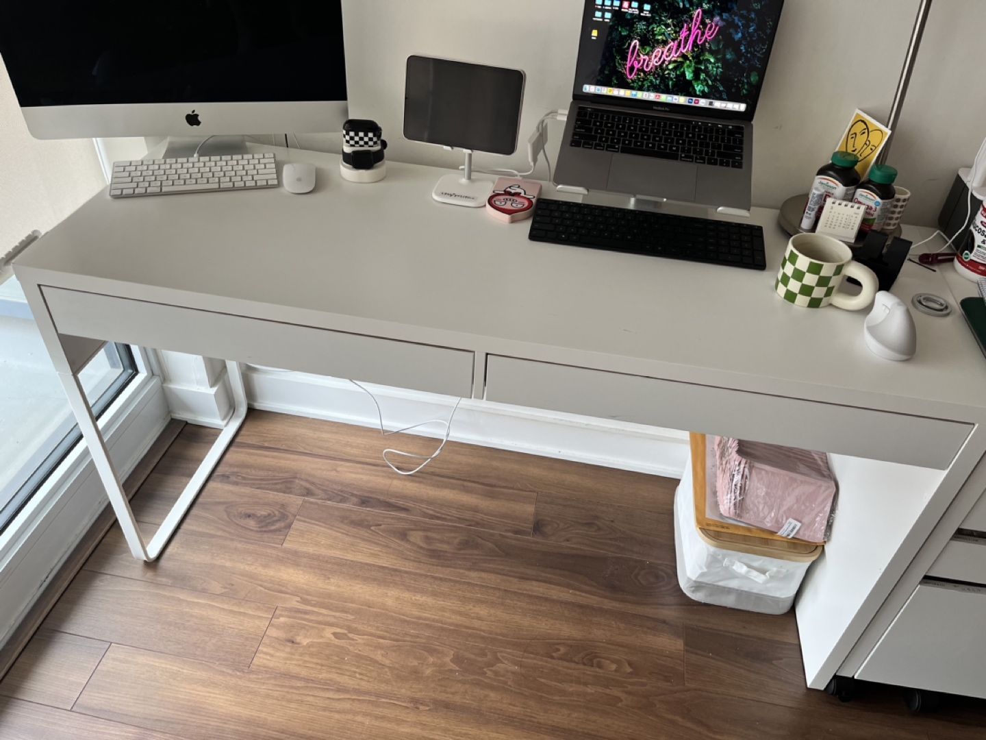 IKEA DESK - PICK UP ONLY