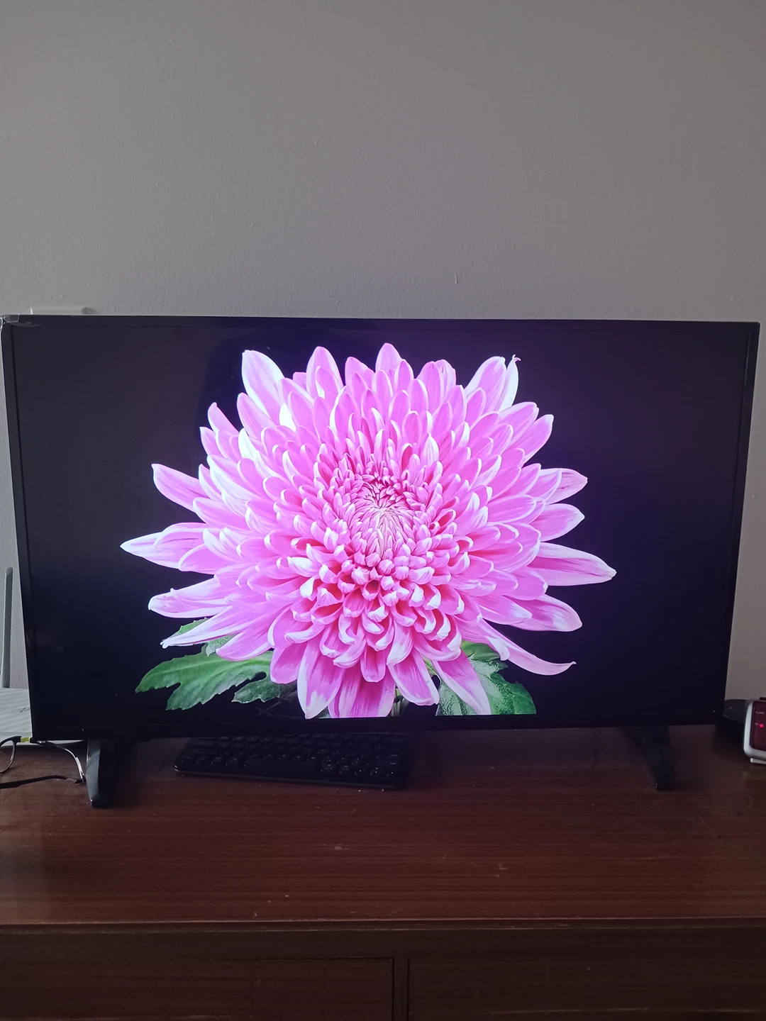 Smart TV 32 inch Insignia - photo 2