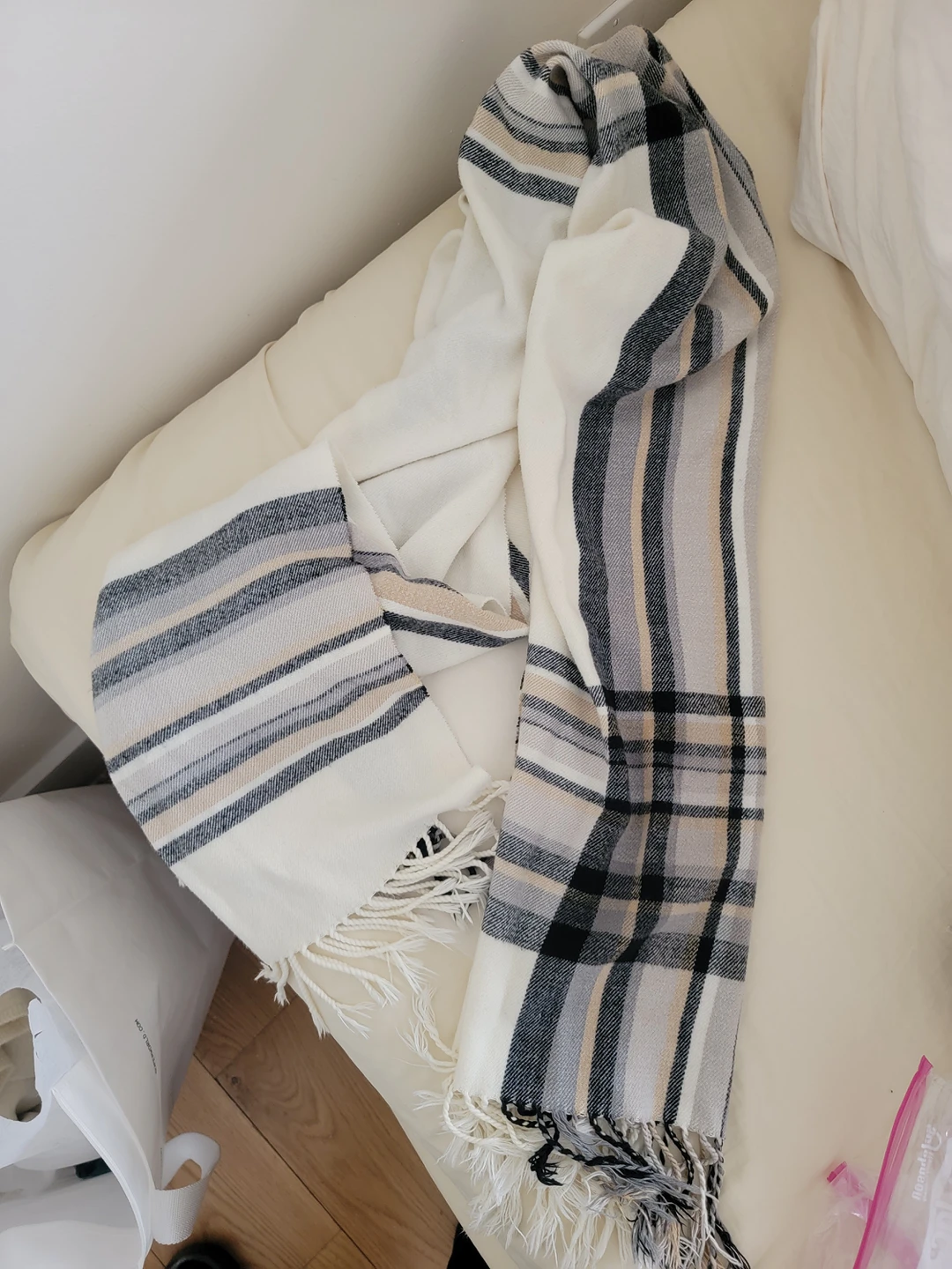 gap scarf