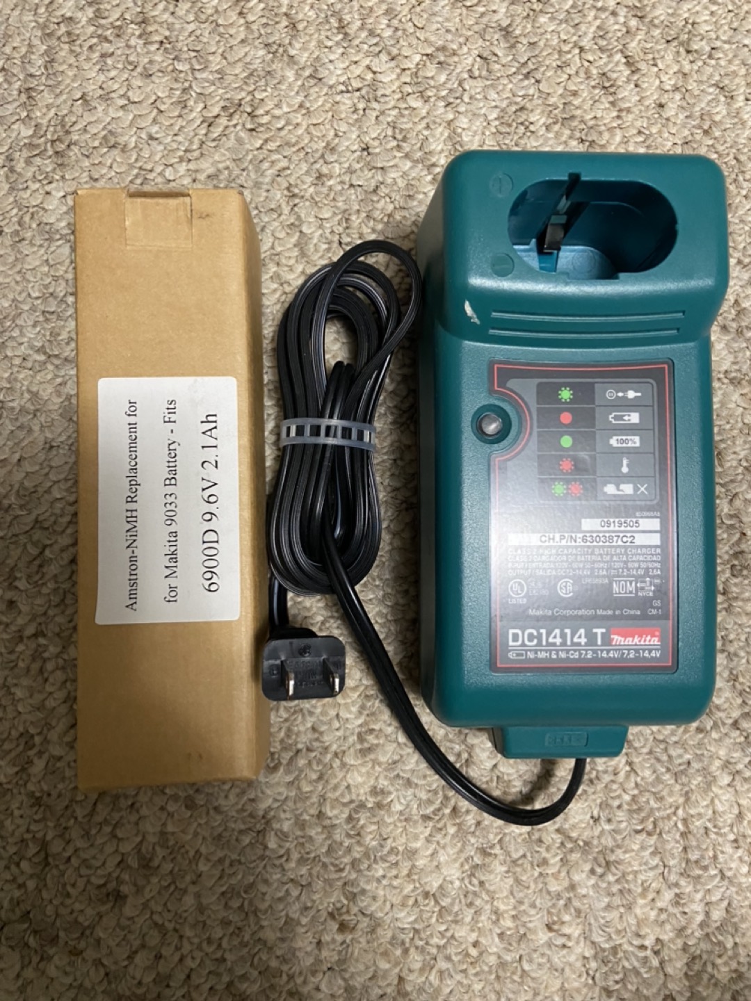 Miakita 9V charger & battery thumbnail