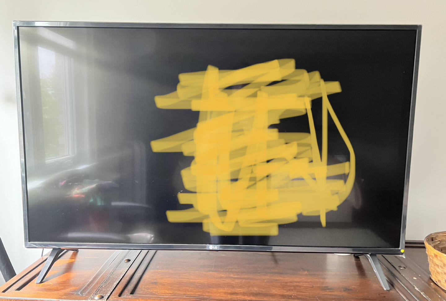 LG smart TV 44”