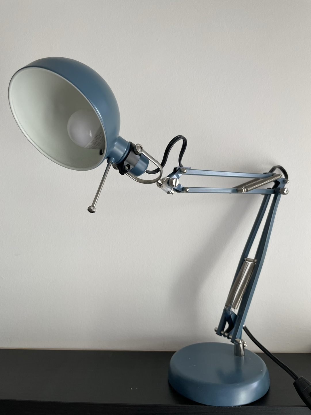 Desk lamp