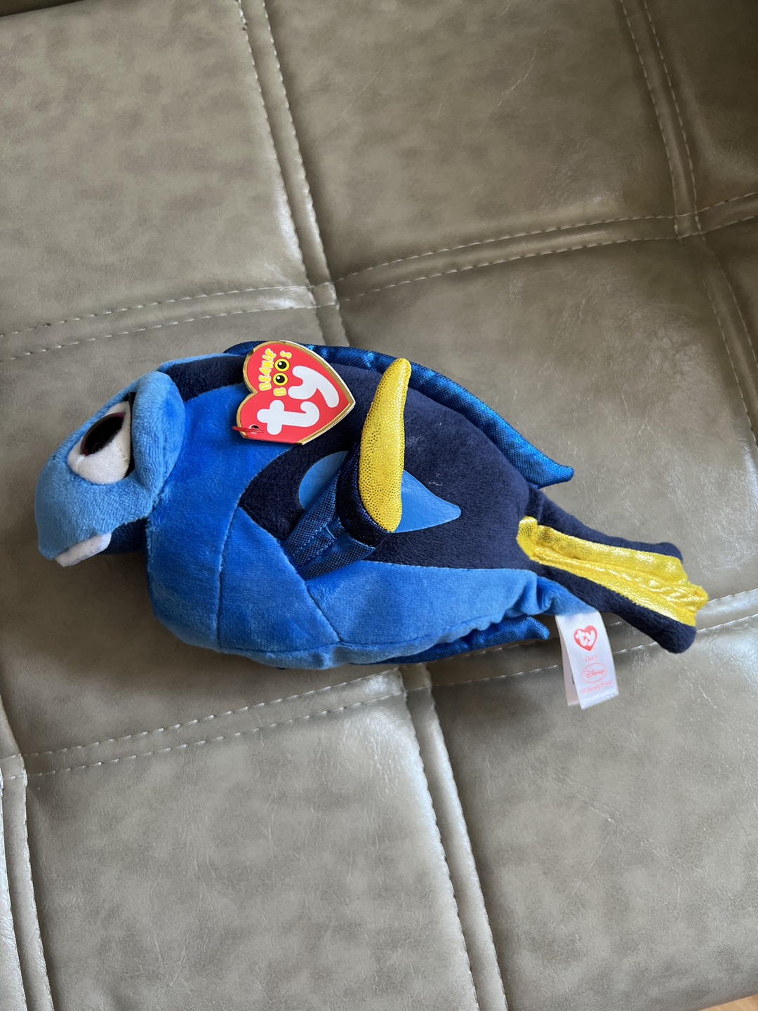 #freecycle  finding dory plush - photo 2
