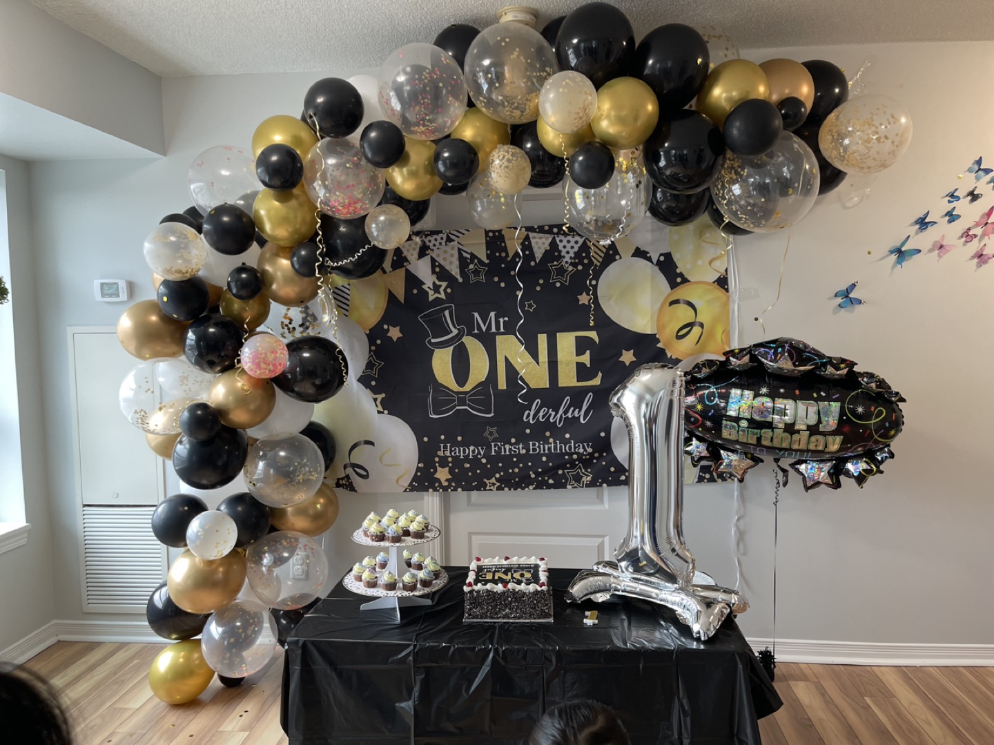 First birthday backdrop - photo 2