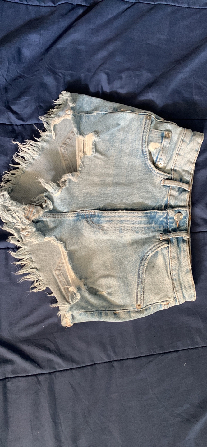 Zara festive Jean shorts thumbnail